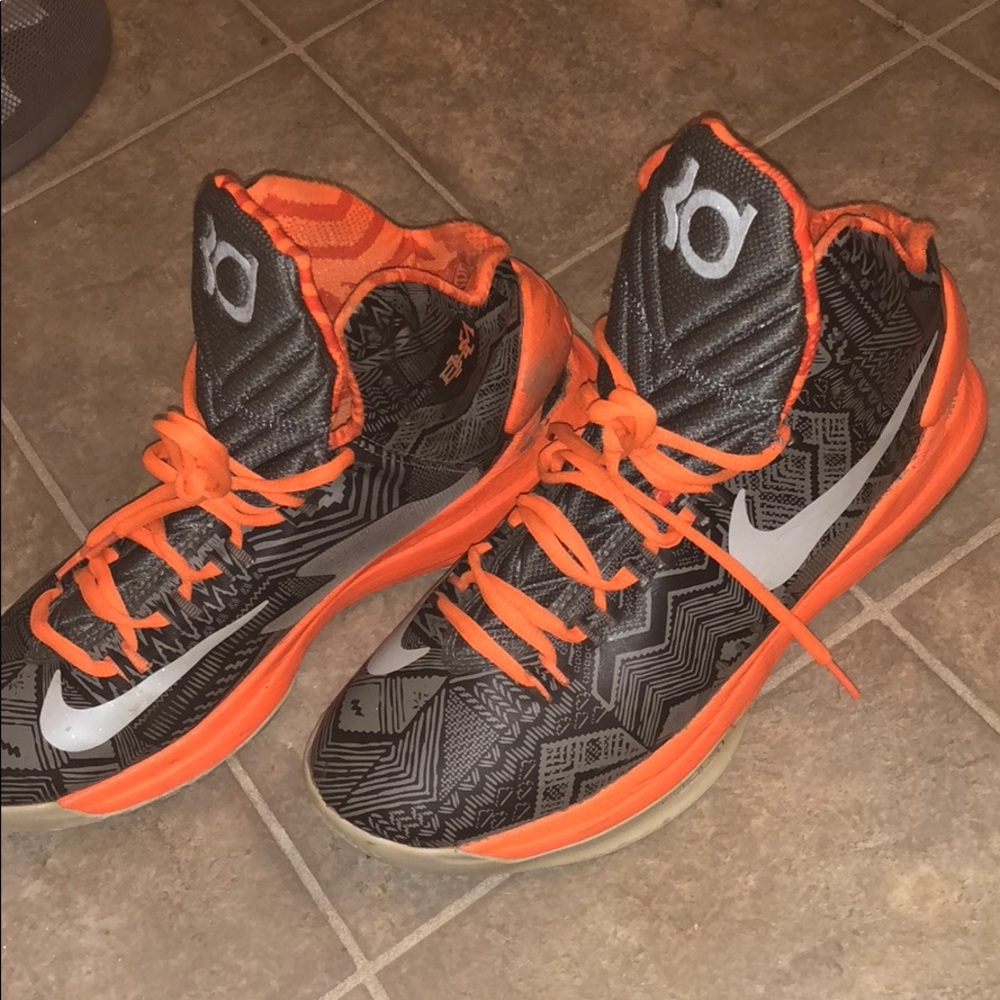 High top KD’s